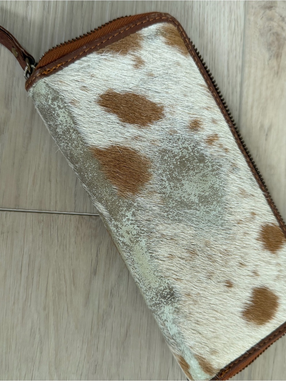 Leather Cowhide Zip Wallet - Brown & White